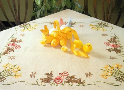 Easter Bunny (Table cloth)
